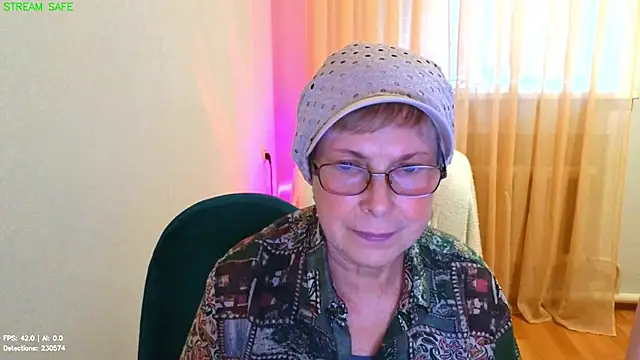 Matilda_Drive live cam on StripChat