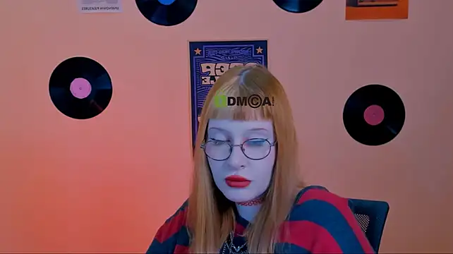 olivia_fiery live cam on StripChat