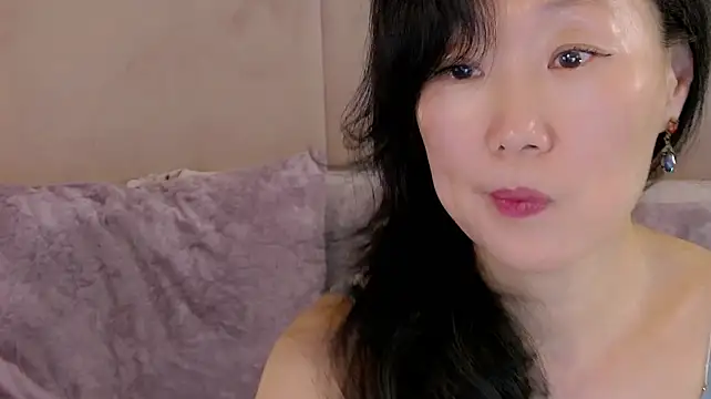 S_andra_ live cam on StripChat