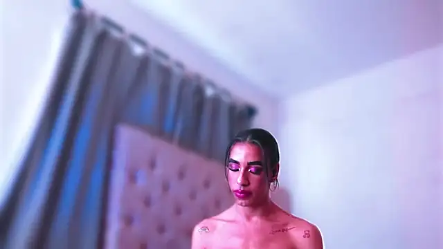KatalinaMillan webcam