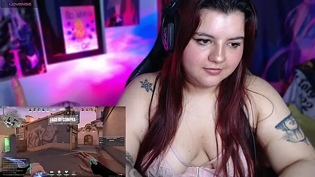 Annee23 live cam on StripChat