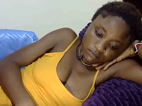 SweetTemptationKE webcam