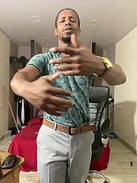 AlejoKhalifa_ webcam