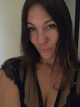 AnnaFlowerBabe webcam