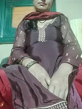 sexyriya2365 webcam