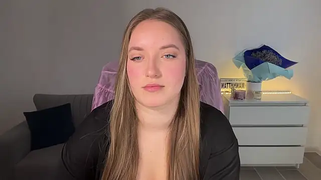 EvaMaddison webcam