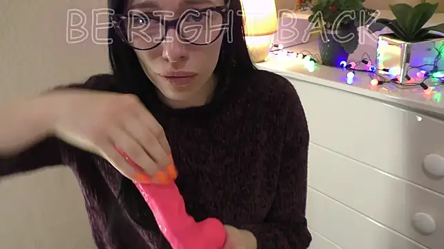 honeyed_poison webcam