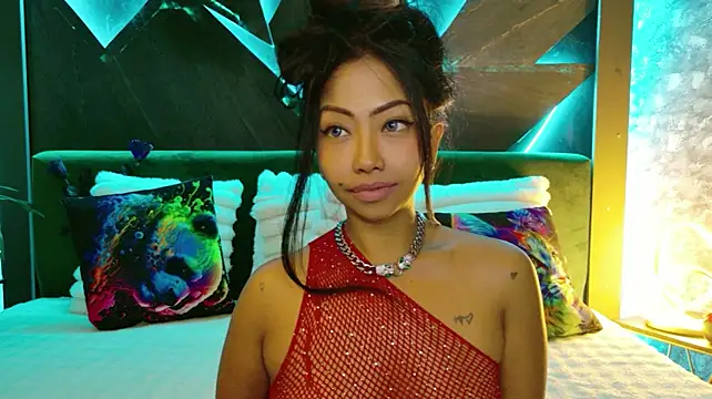 ElyaQuinn webcam