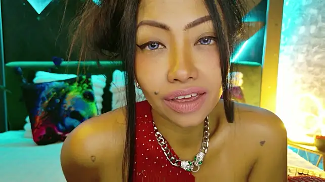 ElyaQuinn webcam