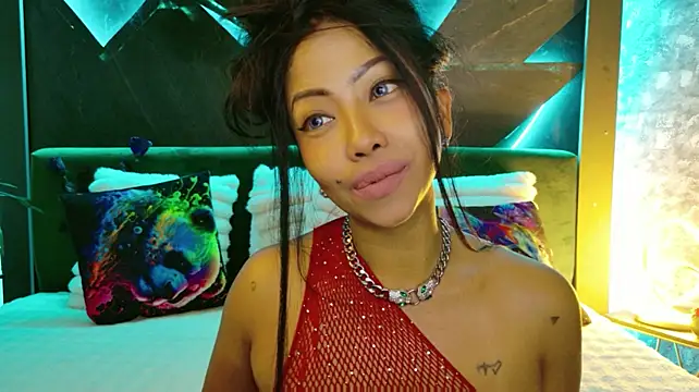 ElyaQuinn webcam