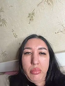 Naughtbaby_2025 webcam