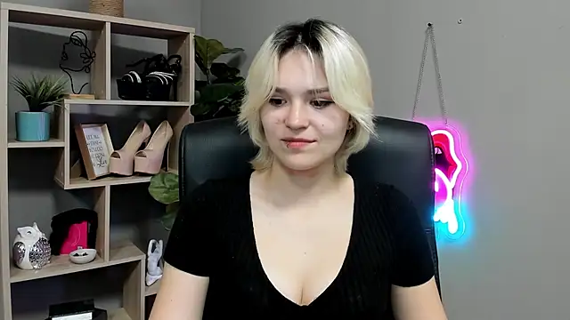 SweetLilyxo webcam