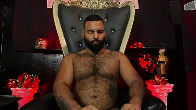 BeardAndrew live cam on StripChat