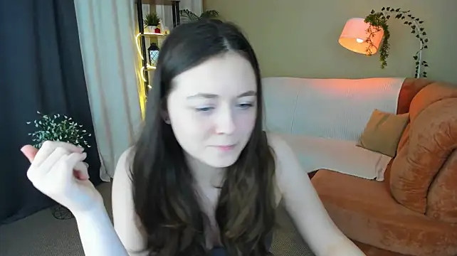 AlluringLookk live cam preview