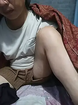 Linda-04 webcam