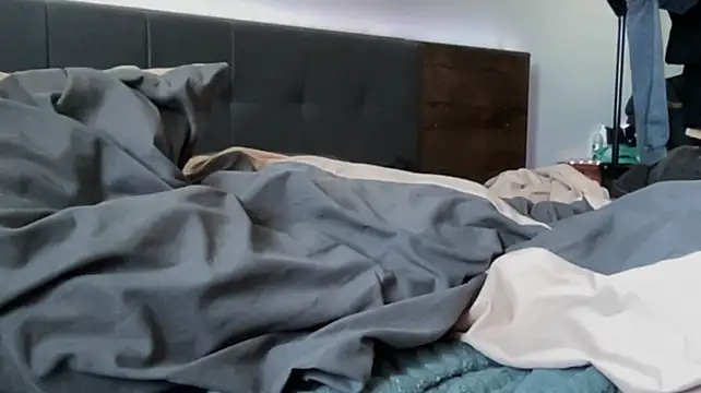 AlisonMilles webcam
