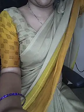 Cute-Smiely-Queen-Telugu webcam