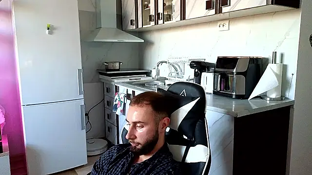 RyanStorm_ webcam