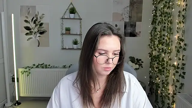 Regina_cute_ webcam