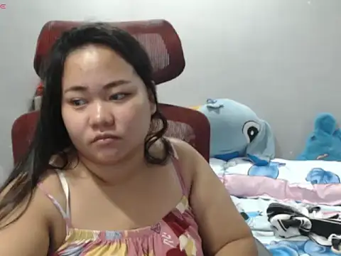 BubbleButtPinay webcam