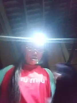 Huyen-tram webcam
