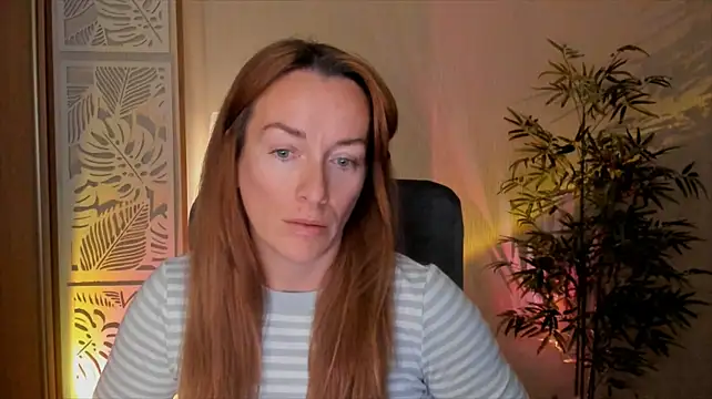 RebeccaMartinez webcam
