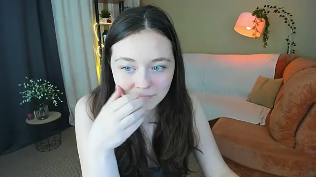 AlluringLookk webcam