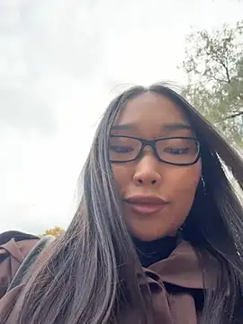 trytomakememoam webcam