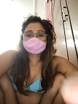 hot_laxmi2 webcam