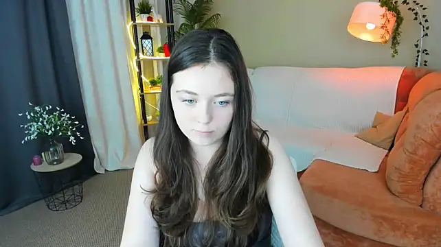 AlluringLookk webcam