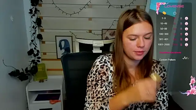 Josephine_Kiss webcam