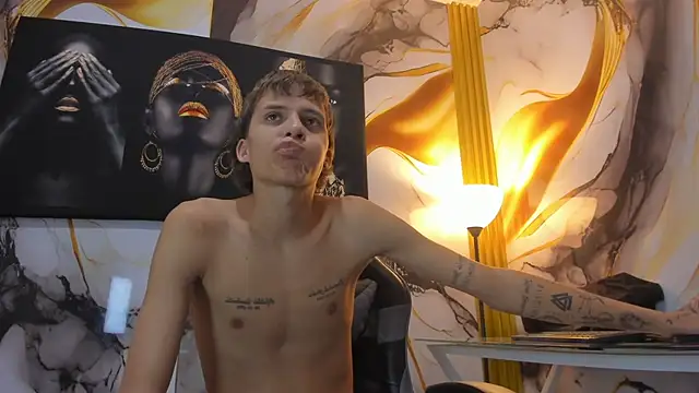 mono_blonde webcam