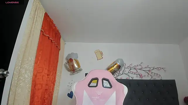julinee_smithh webcam