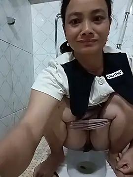 snitaku-chan007 webcam