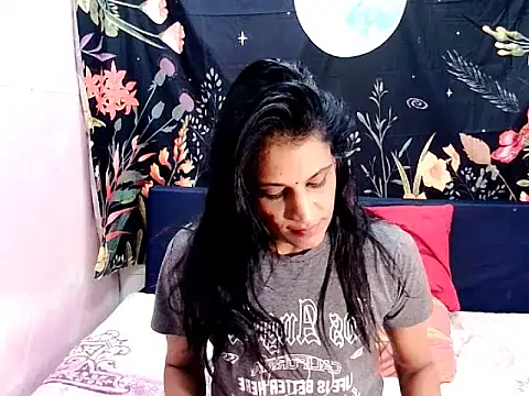 indiansexcsmile4u webcam