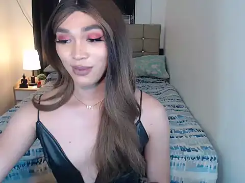 loveasianjhaine24 webcam