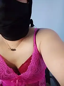 Banouti_23 live sex cam