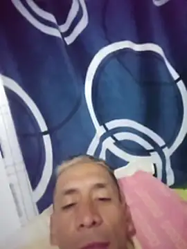 Elmono__1 webcam
