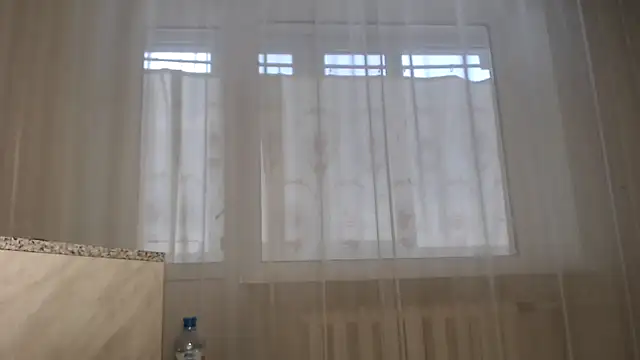 DreamMoon live cam on StripChat