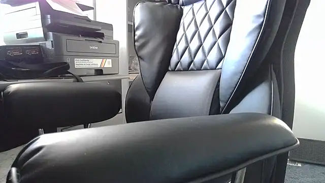 TrevorSteele webcam