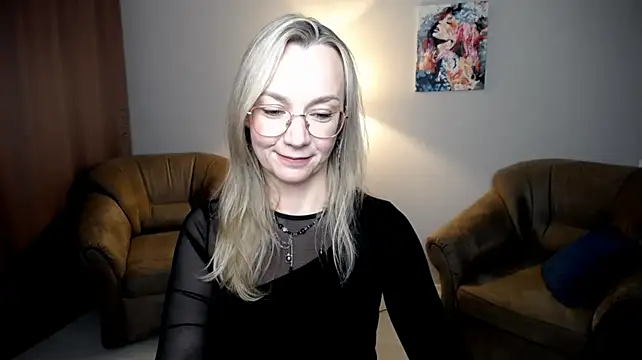 Ava_Elior webcam
