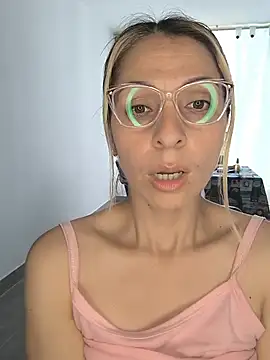 AlexaFoxx_ webcam