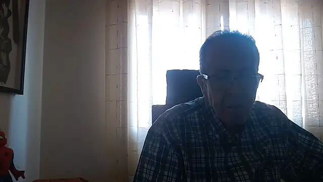TonyComa webcam