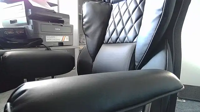 TrevorSteele webcam