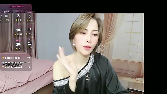 lucyyanyan webcam