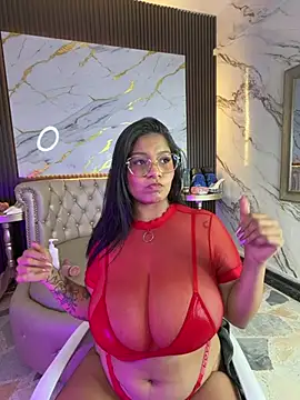Megan_hugeboobs webcam