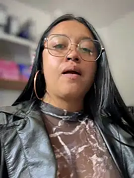 Outdoors-Mia_Khalifa live sex cam