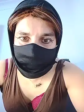 Banouti_23 webcam