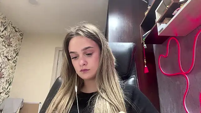 HarrietBunner live cam on StripChat