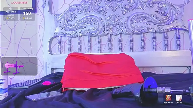 Kloe__11x webcam
